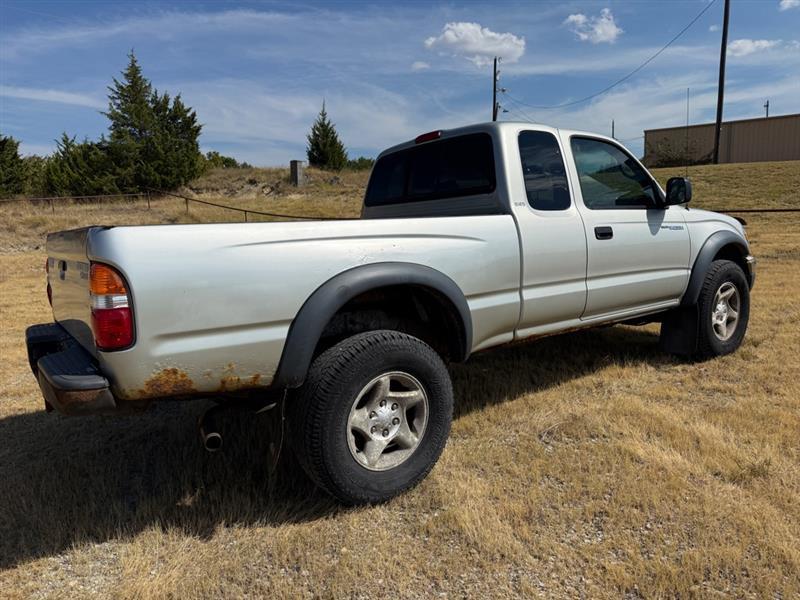 Toyota Tacoma 4WD Access Cab V6 AT SR5 (Natl) 2004