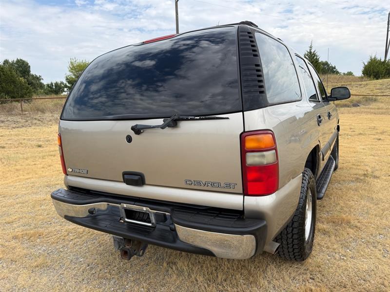 Chevrolet Tahoe 2WD 2003