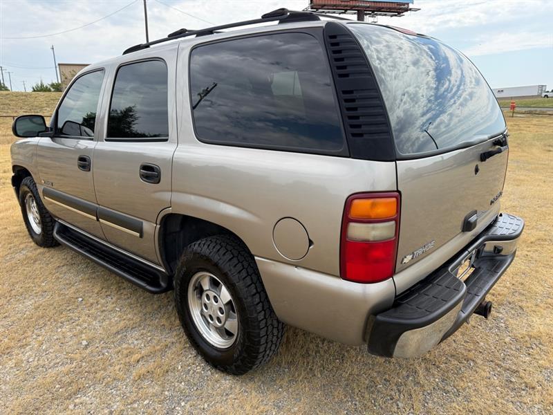 Chevrolet Tahoe 2WD 2003