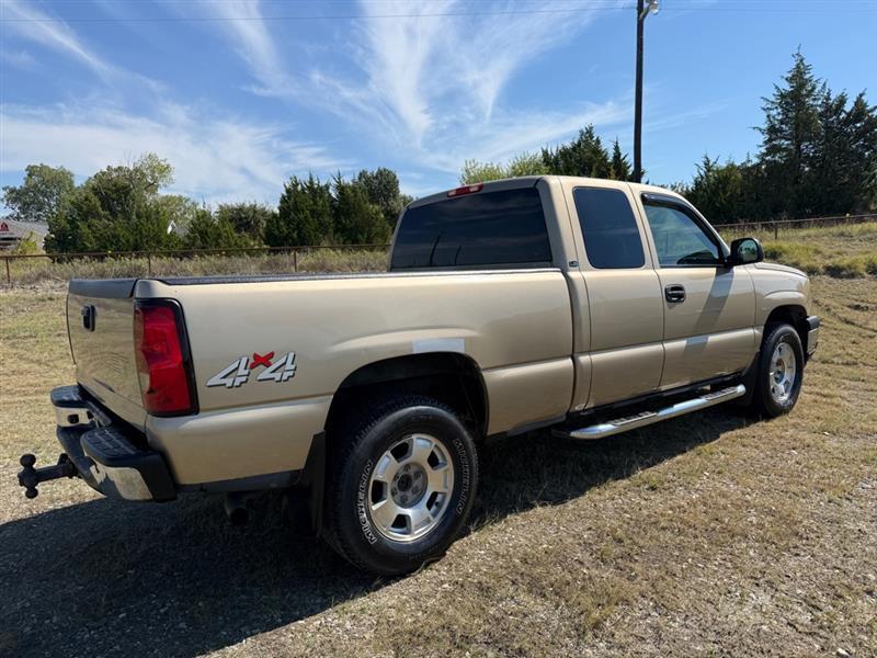 Chevrolet Silverado 1500 LS Ext. Cab 4WD 2006