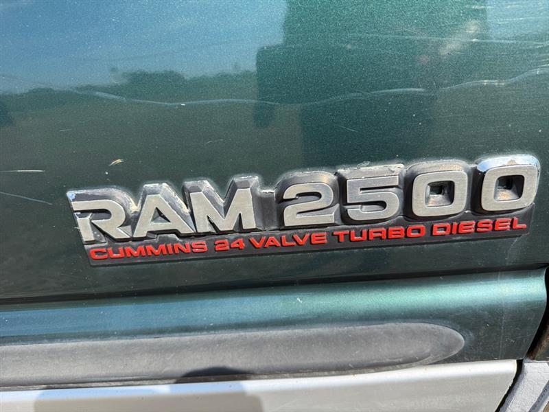 Dodge Ram 2500 Quad Cab Short Bed 4WD 2001