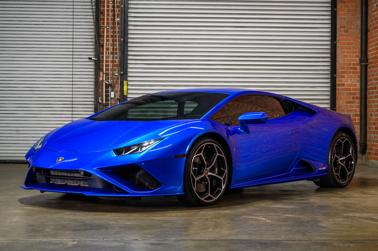 2023 Lamborghini Huracan Evo Coupe photo 8