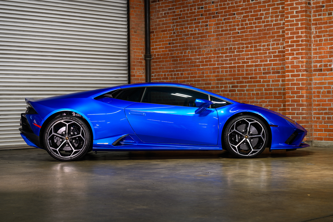 2023 Lamborghini Huracan Evo Coupe photo 10