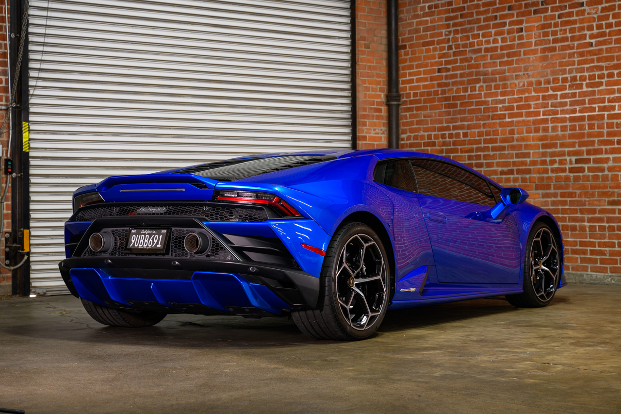 2023 Lamborghini Huracan Evo Coupe photo 11