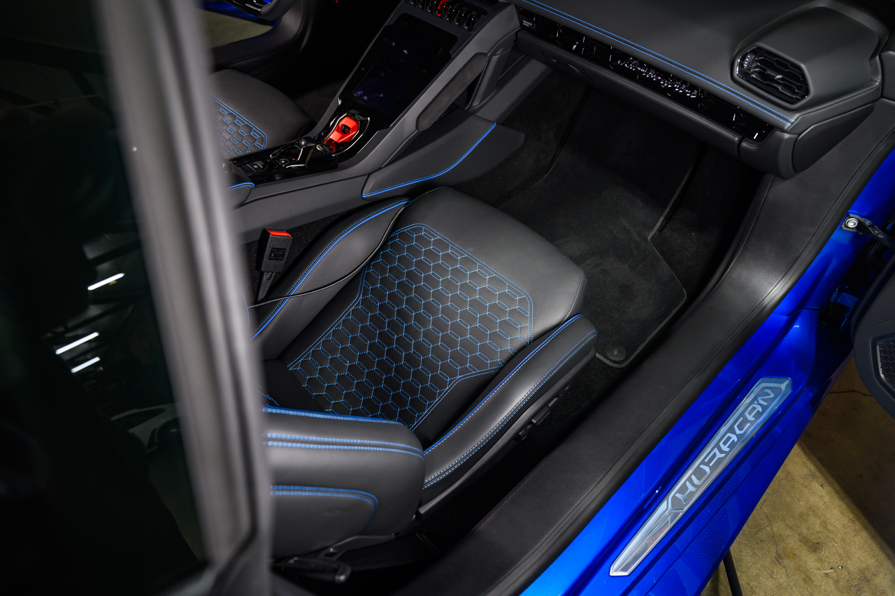 2023 Lamborghini Huracan Evo Coupe photo 22