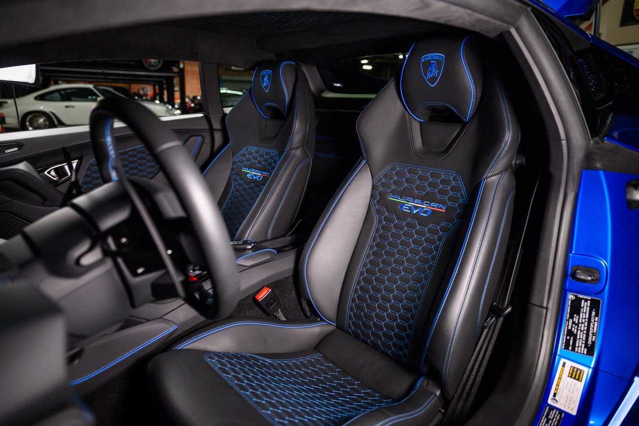 2023 Lamborghini Huracan Evo Coupe photo 36
