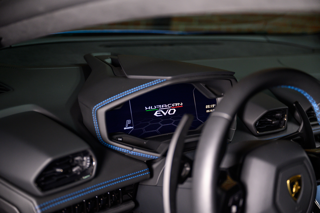 2023 Lamborghini Huracan Evo Coupe photo 39