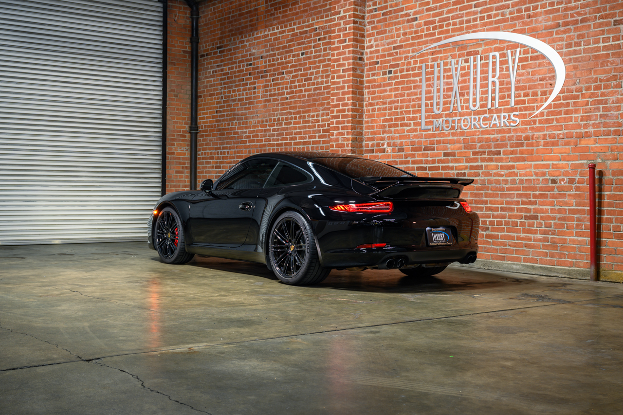 Porsche 911 Carrera S Coupe 2014