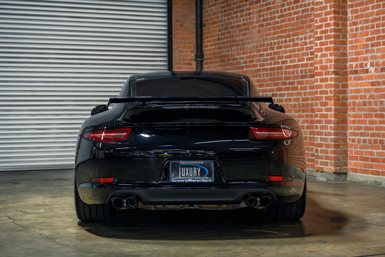 Porsche 911 Carrera S Coupe 2014