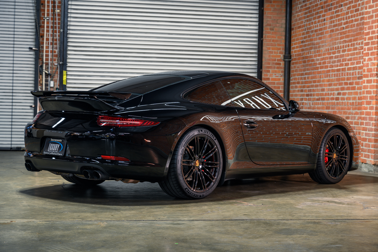 Porsche 911 Carrera S Coupe 2014