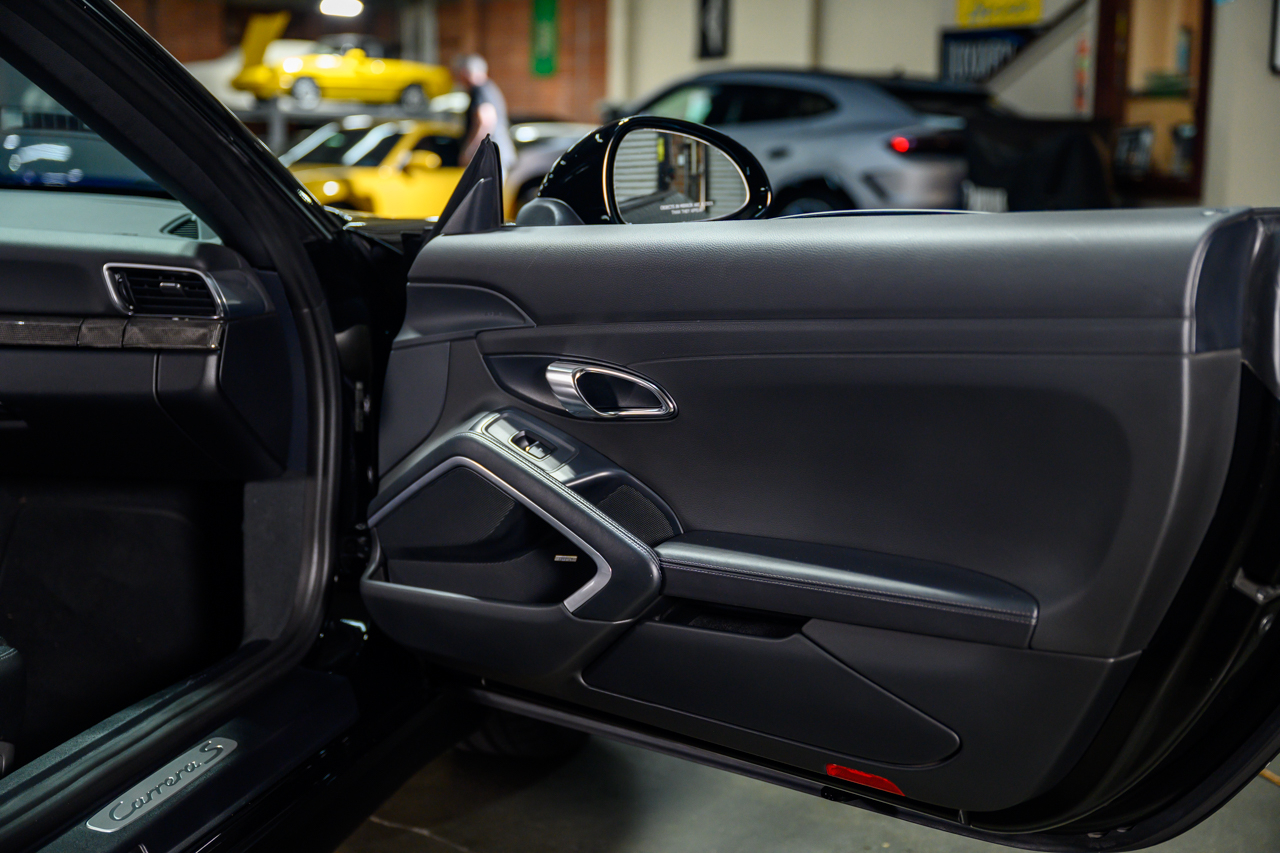 Porsche 911 Carrera S Coupe 2014