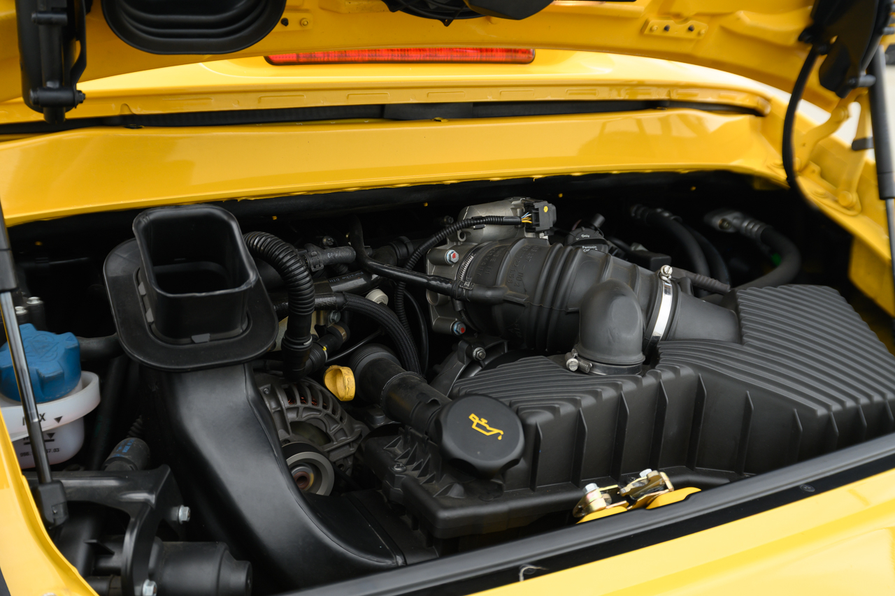 Porsche 911 Carrera 4S Cabriolet 2004