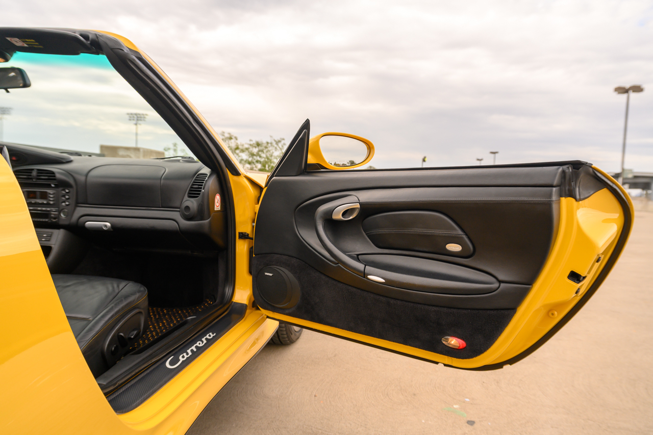 Porsche 911 Carrera 4S Cabriolet 2004