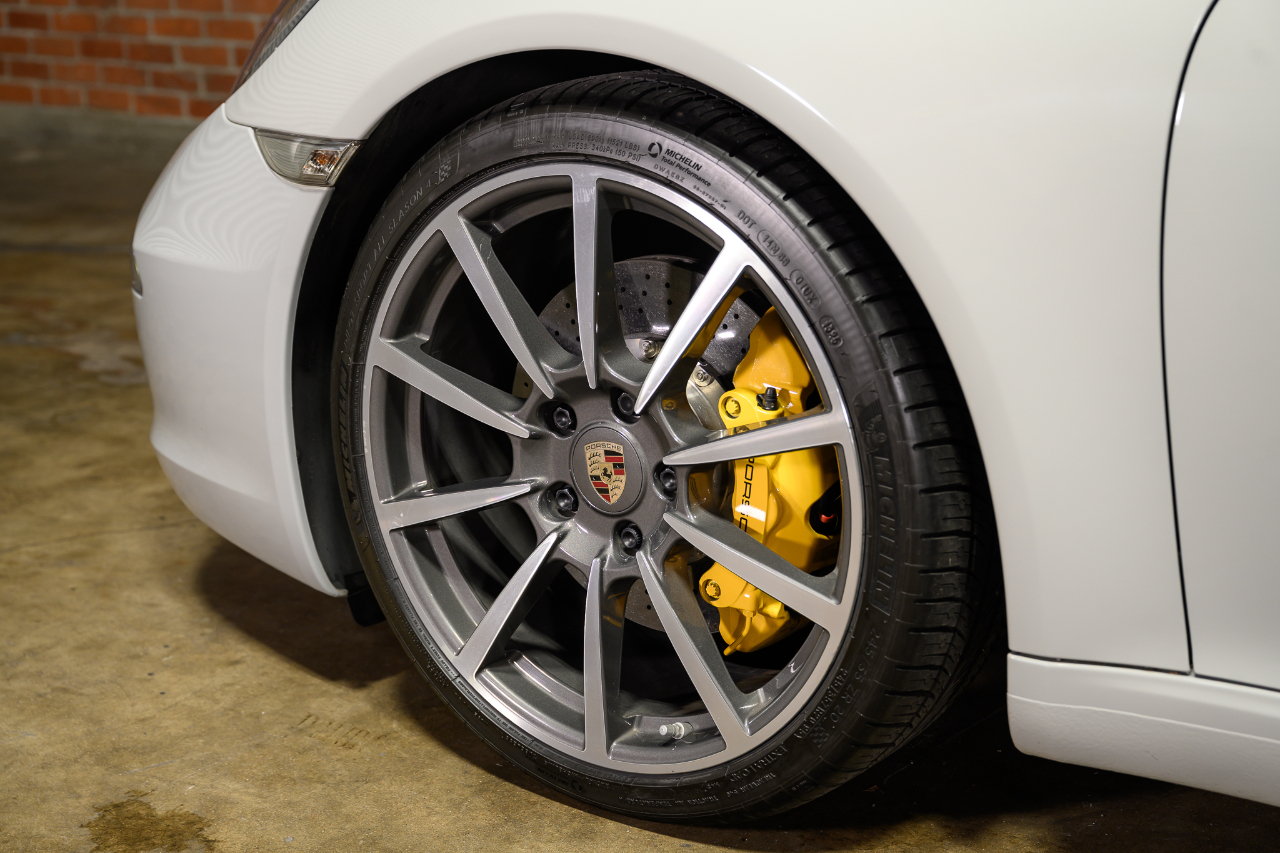 Porsche 911 Carrera S Cabriolet 2013