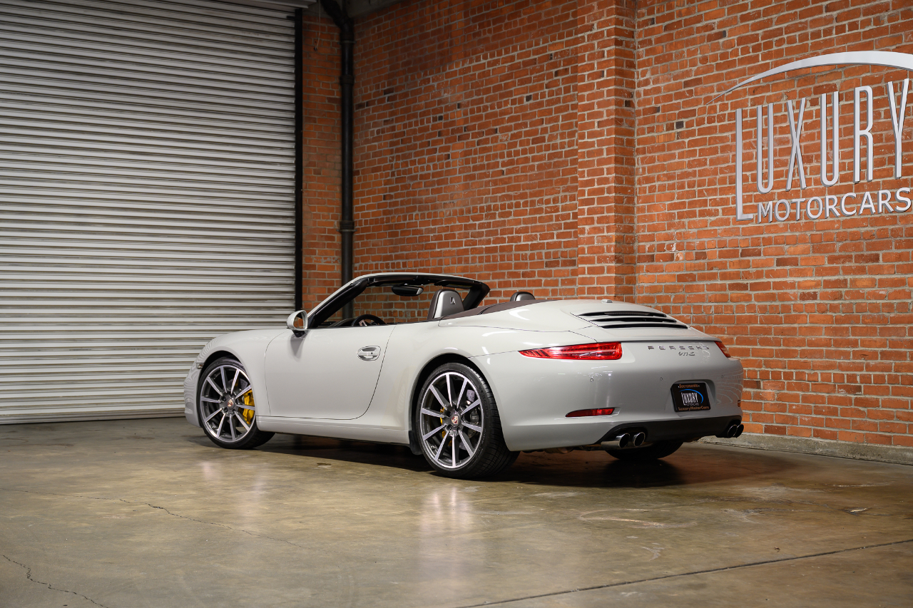 Porsche 911 Carrera S Cabriolet 2013