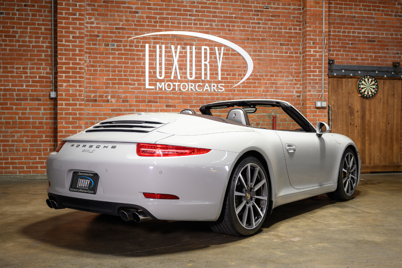 Porsche 911 Carrera S Cabriolet 2013