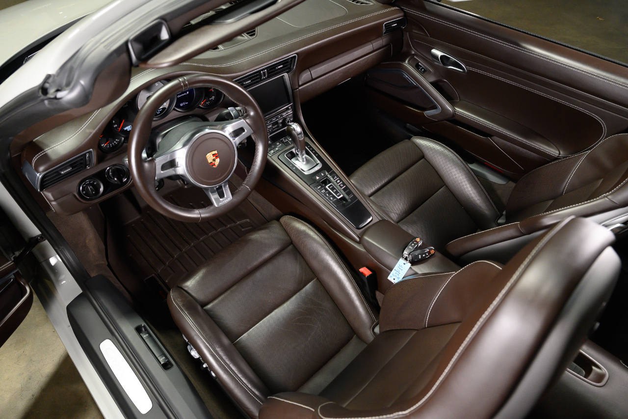 Porsche 911 Carrera S Cabriolet 2013