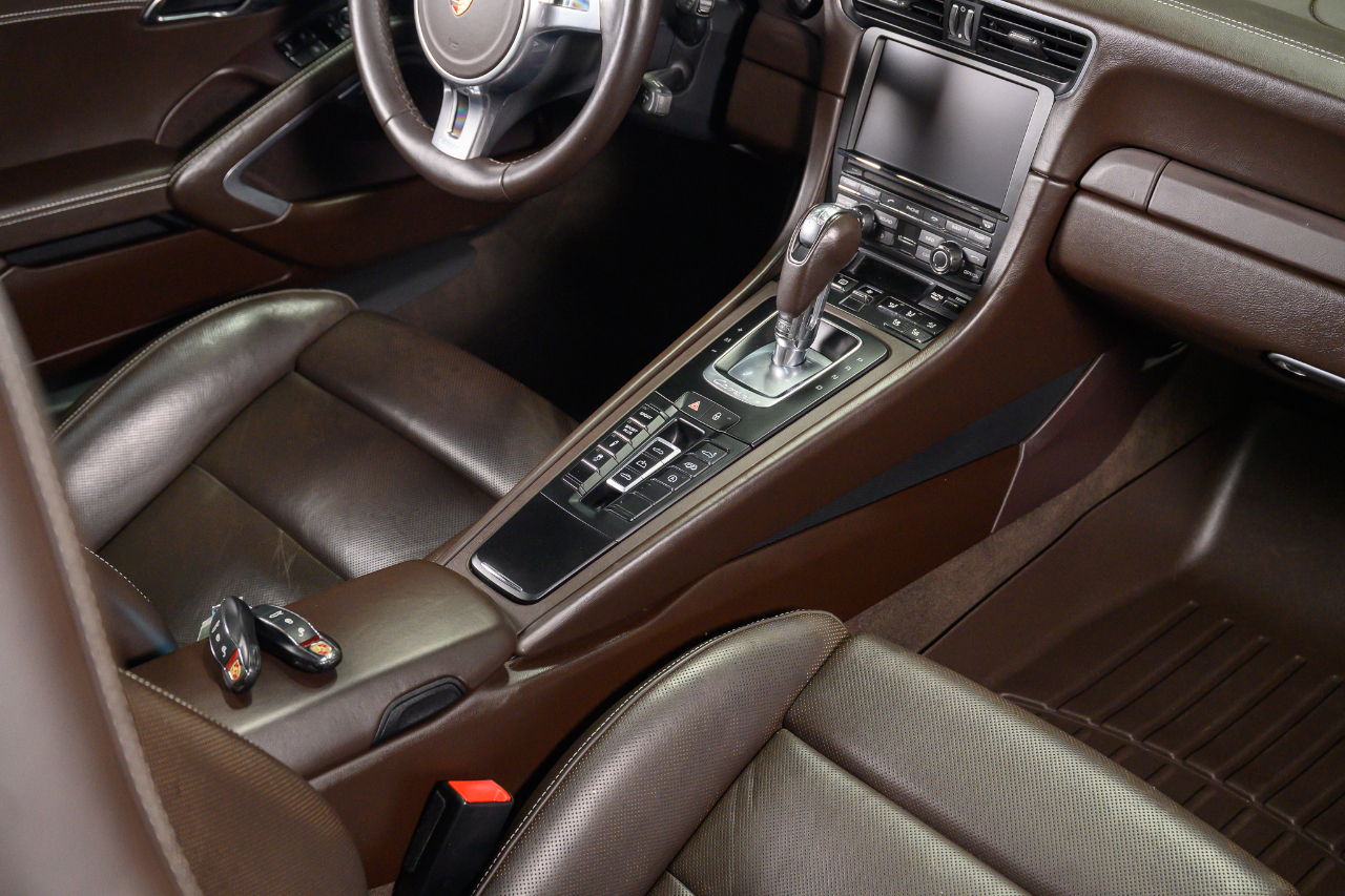 Porsche 911 Carrera S Cabriolet 2013