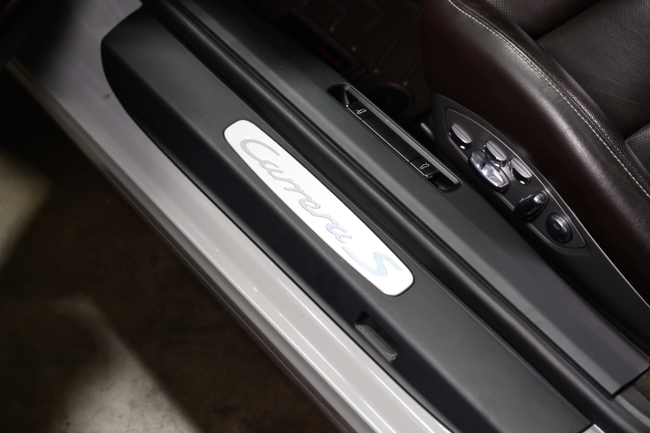 Porsche 911 Carrera S Cabriolet 2013