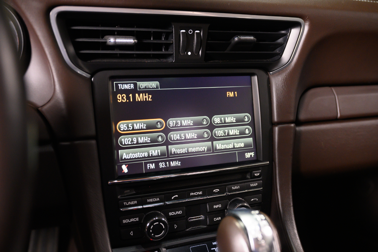 Porsche 911 Carrera S Cabriolet 2013