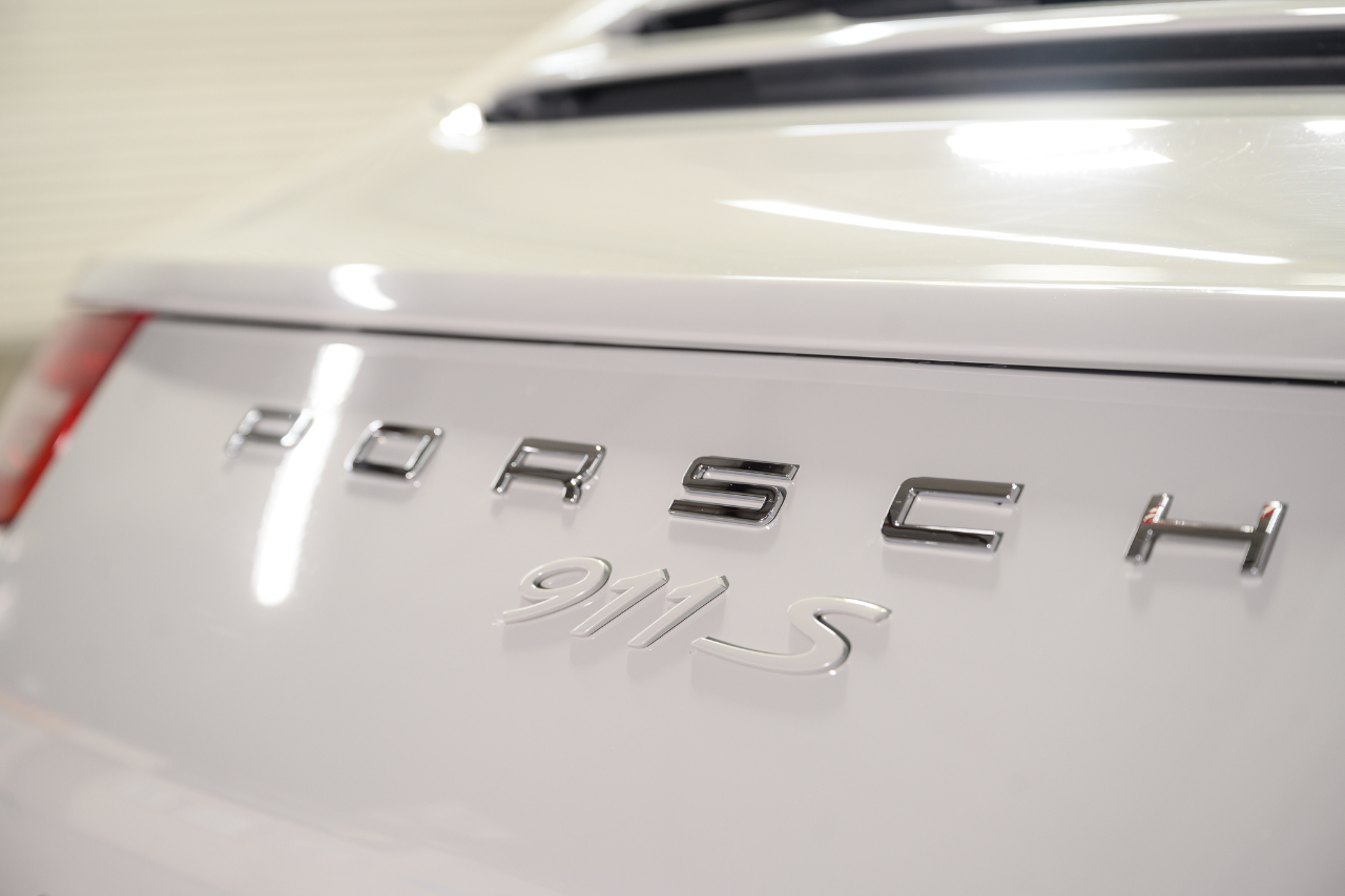 Porsche 911 Carrera S Cabriolet 2013