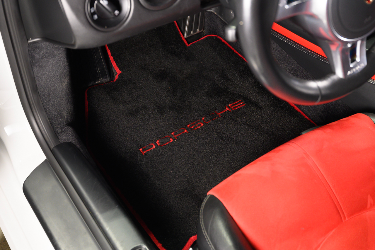 Porsche Cayman S 2009