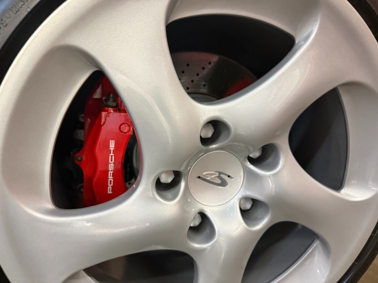 Porsche 911 Carrera 4S 2002