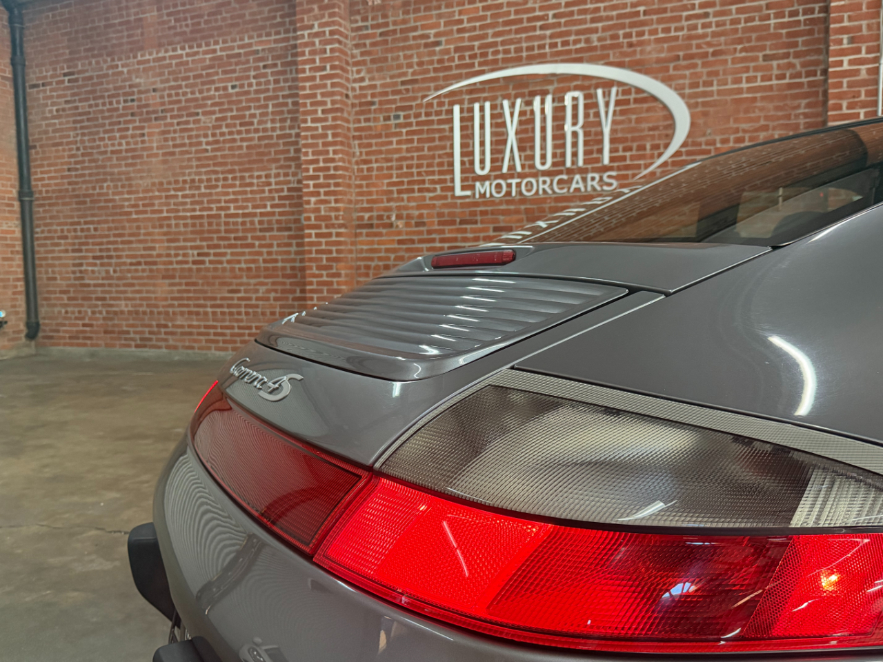 Porsche 911 Carrera 4S 2002