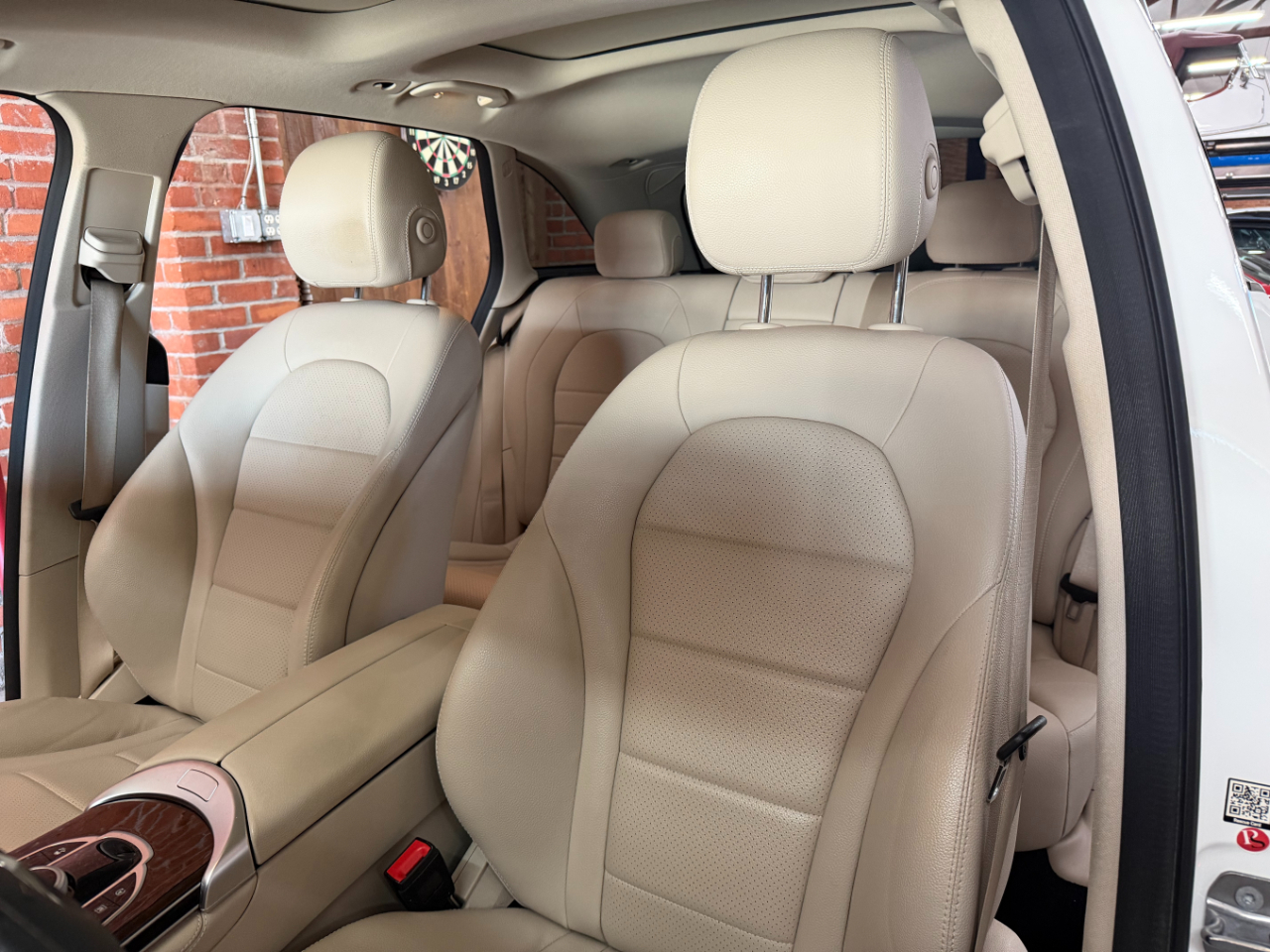 Mercedes-Benz GLC-Class GLC300 2019