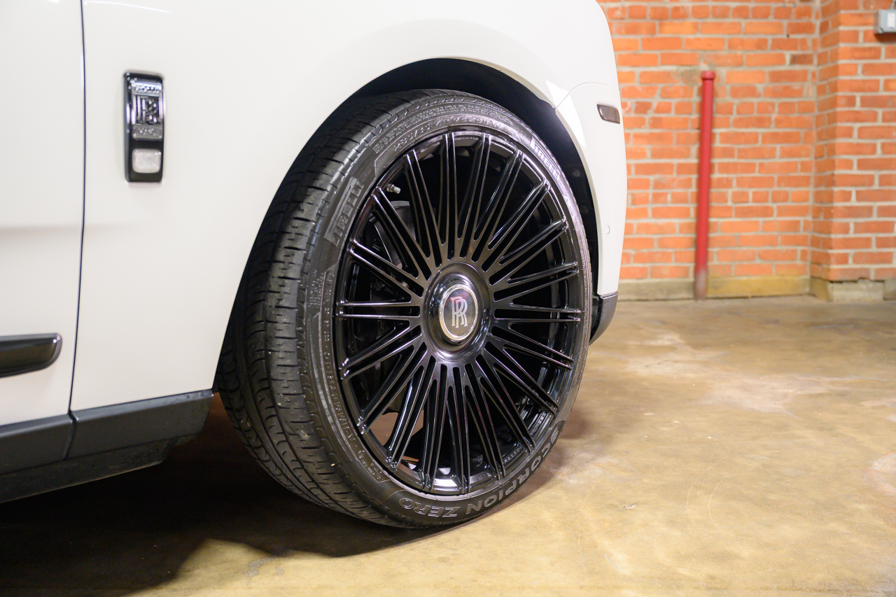 Rolls-Royce Cullinan  2019