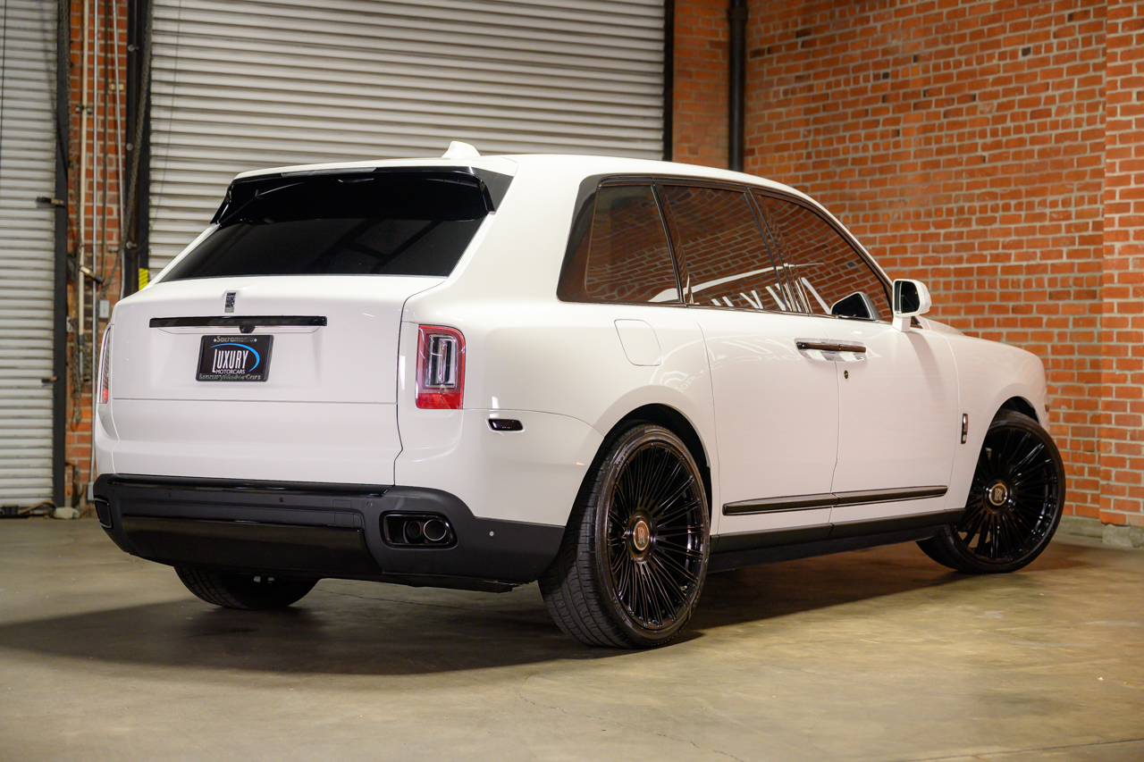 Rolls-Royce Cullinan  2019