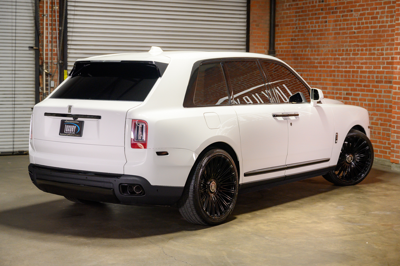 Rolls-Royce Cullinan  2019