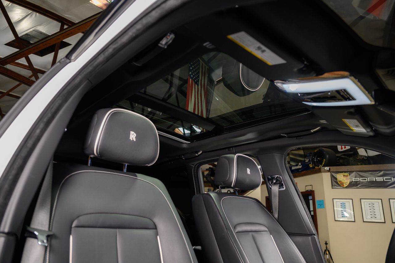 Rolls-Royce Cullinan  2019