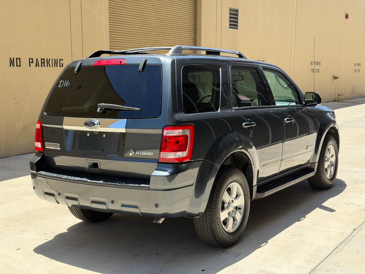 Ford Escape Hybrid Limited FWD 2010