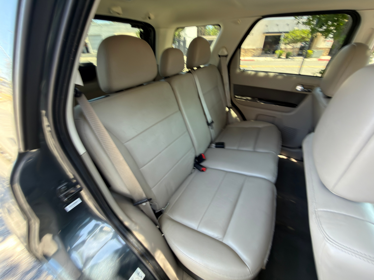 Ford Escape Hybrid Limited FWD 2010