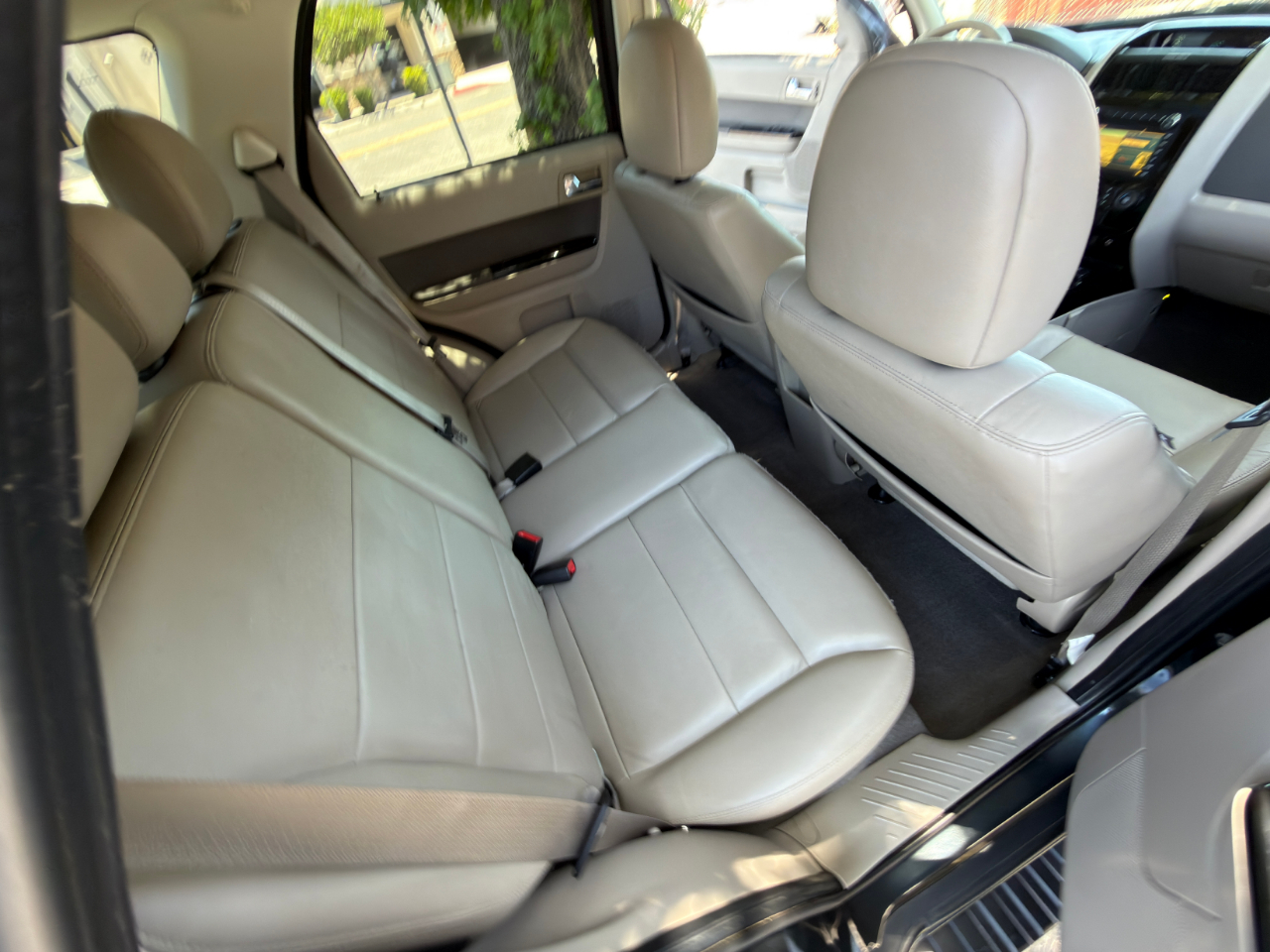 Ford Escape Hybrid Limited FWD 2010