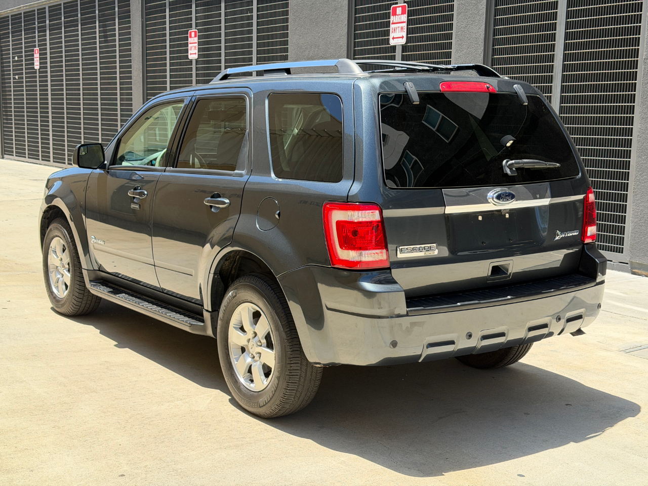 Ford Escape Hybrid Limited FWD 2010