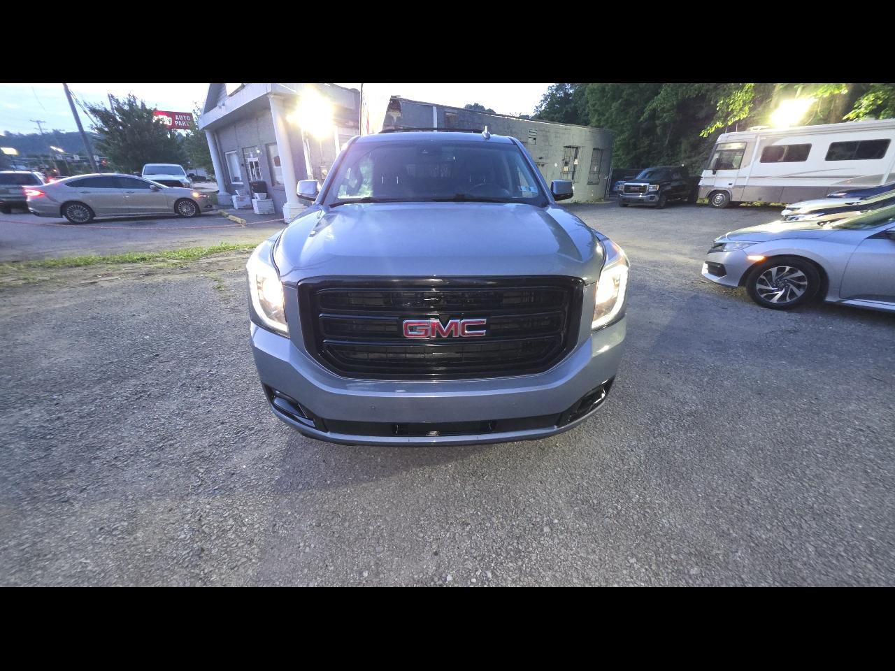 2016 GMC Yukon 4WD SLT's photo