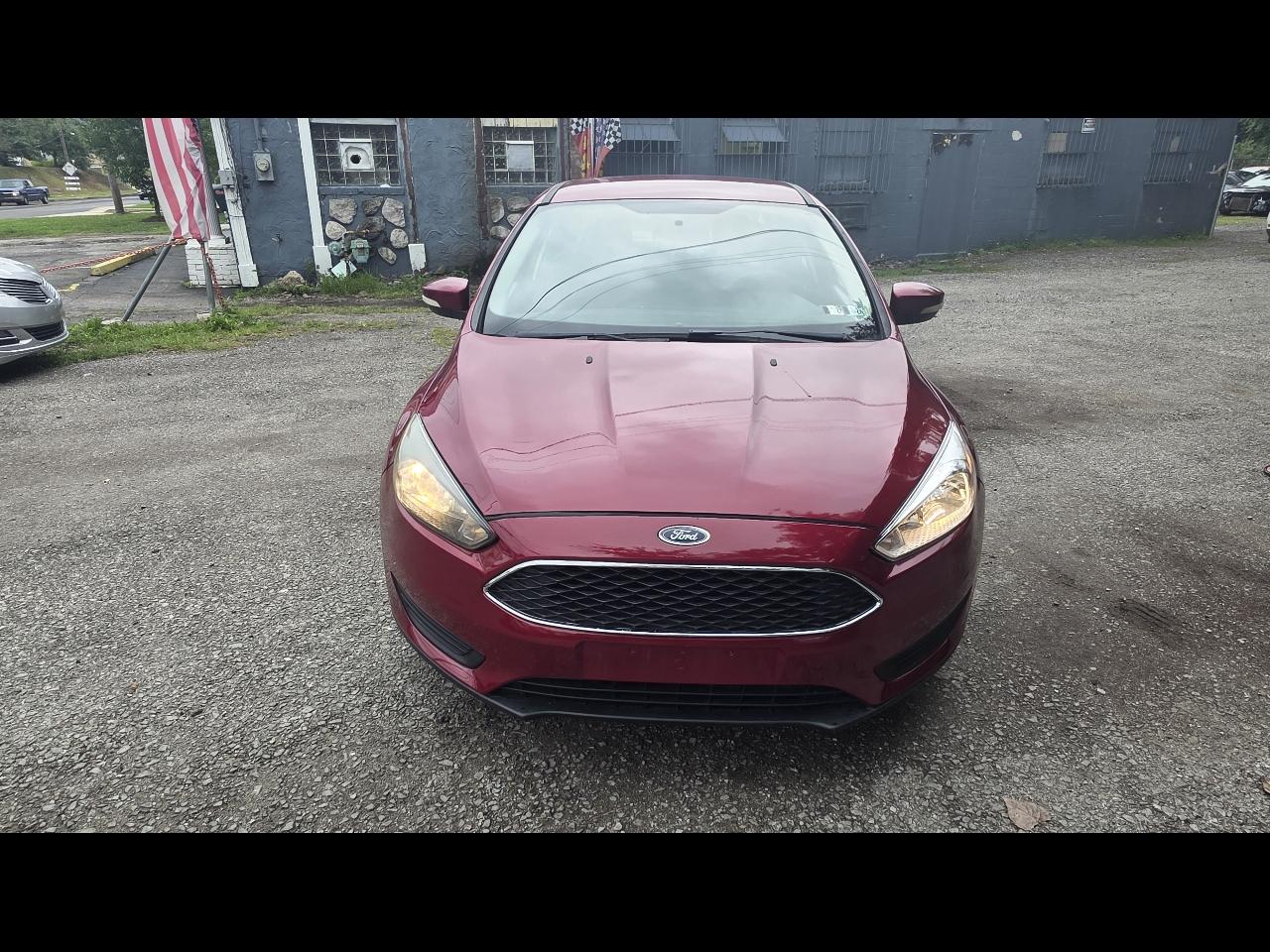 2017 Ford Focus SE Sedan