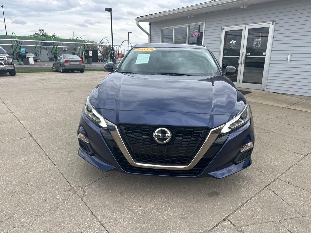 Nissan Altima  2019