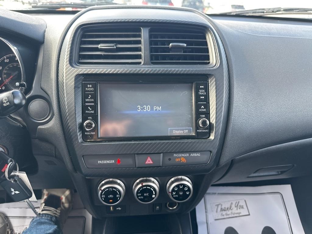 Mitsubishi Outlander Sport  2021