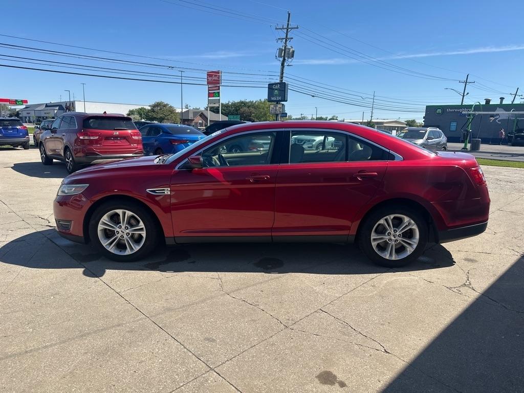 Ford Taurus  2014