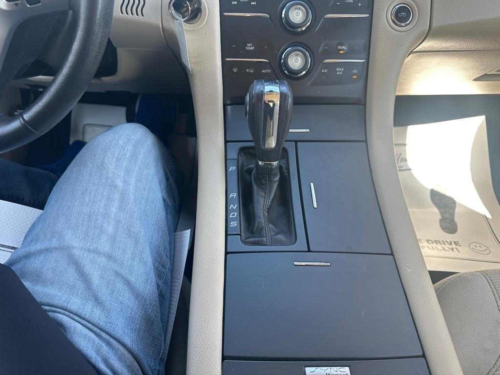 Ford Taurus  2014