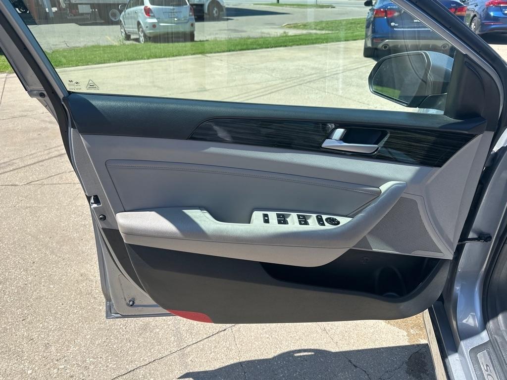 Hyundai Sonata  2016