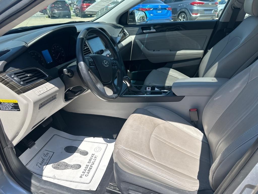 Hyundai Sonata  2016