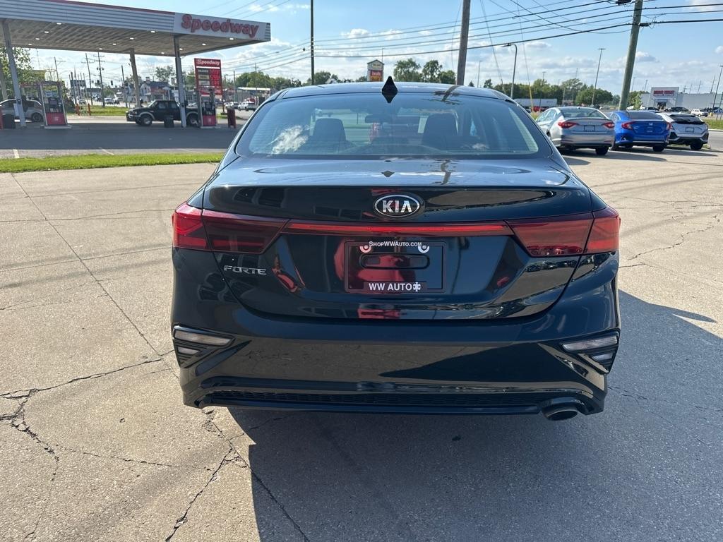 Kia Forte  2021
