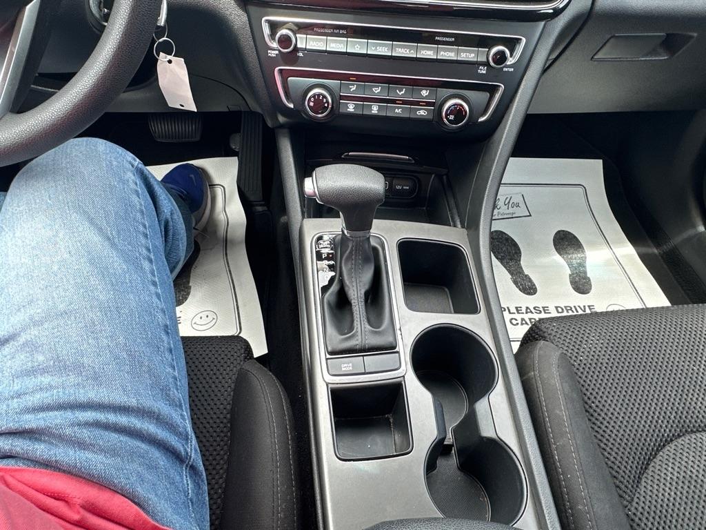 Kia Optima  2019