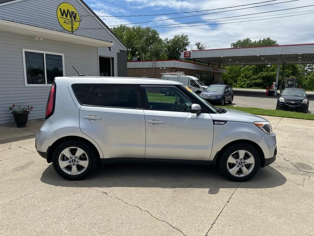 2018 Kia Soul 1.6L Base 6 A/T's photo