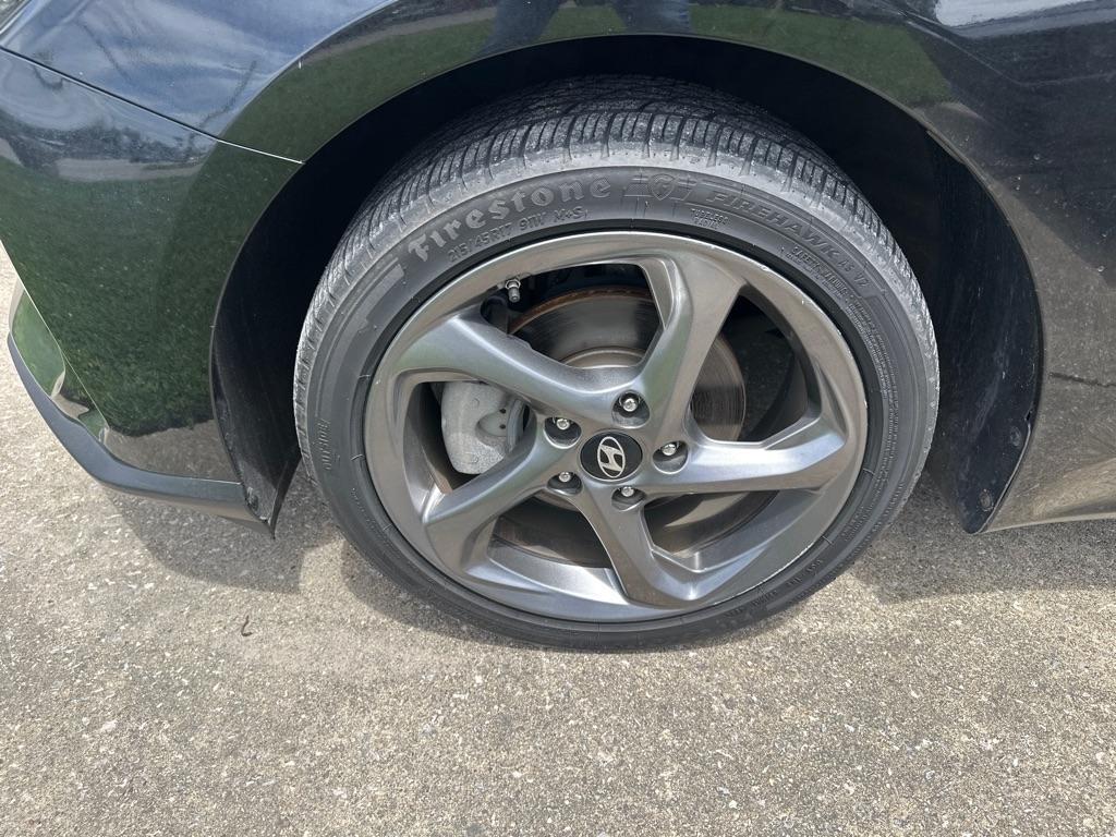 Hyundai Veloster  2020