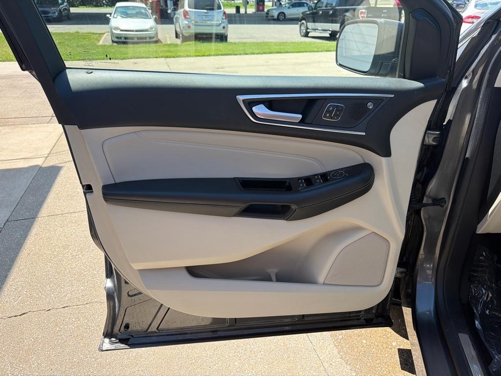 Ford Edge  2020